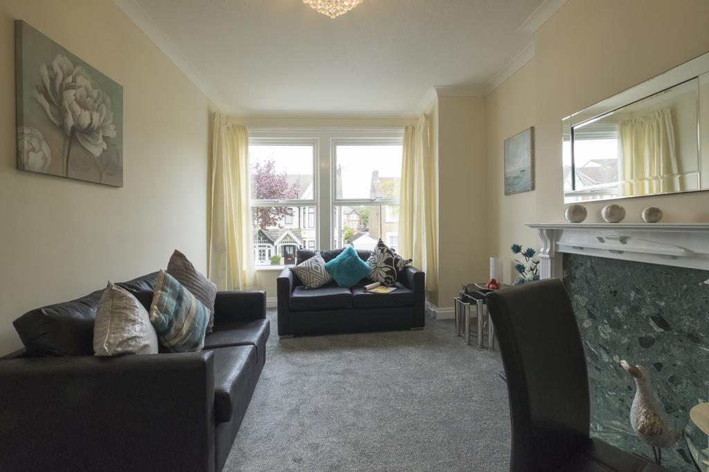 Ferienwohnung Seventy Eight Southend-on-Sea Exterior foto
