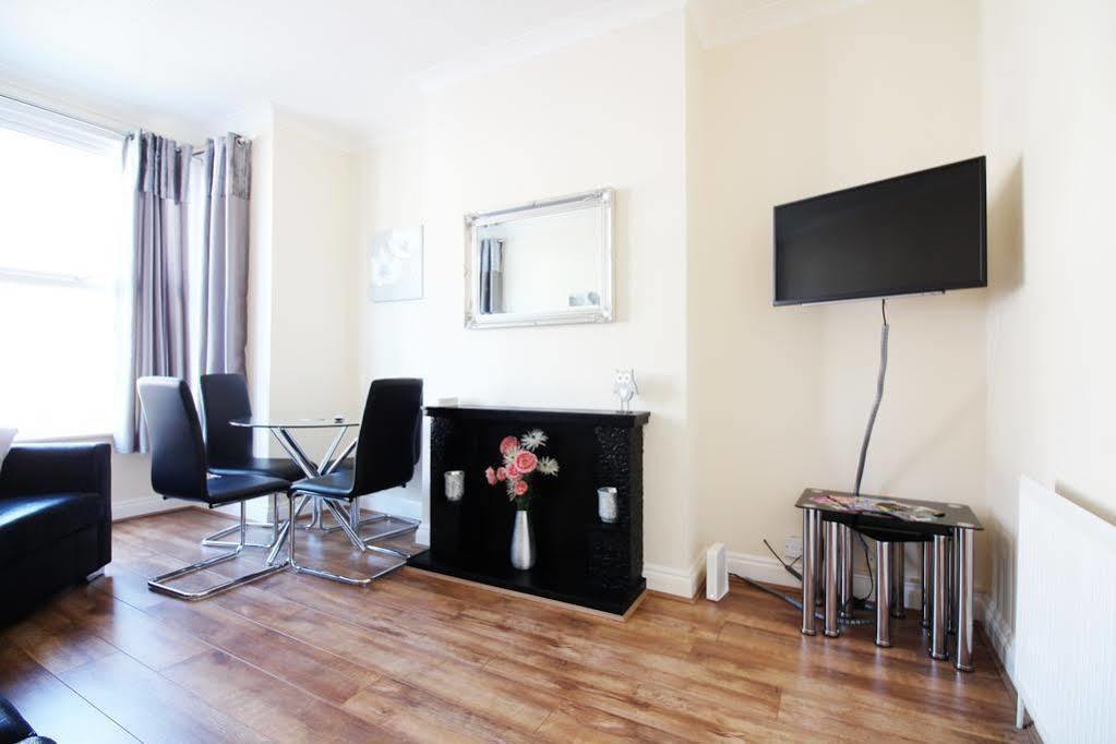 Ferienwohnung Seventy Eight Southend-on-Sea Exterior foto